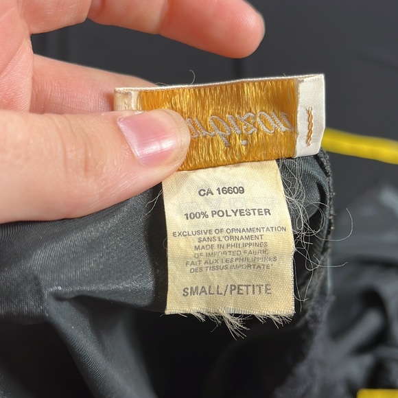 Vintage black satin lace robe size S - Picture 3 of 6